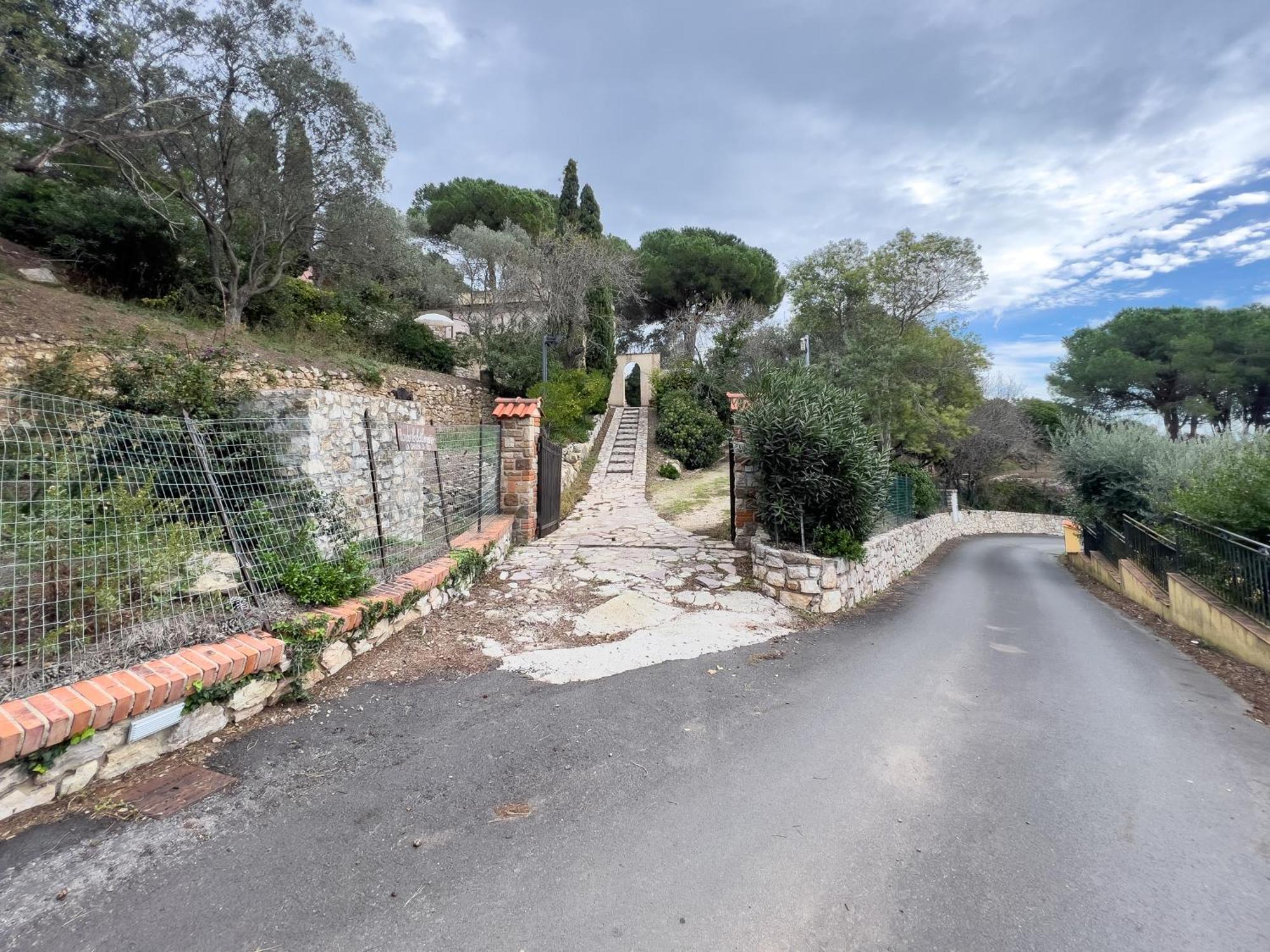 Апарт готель La Chiusa Di Rio Rio nell'Elba Екстер'єр фото